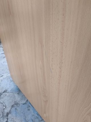 Mesa plegable de madera con ruedas
