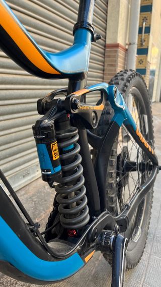 Bicicleta Downhill