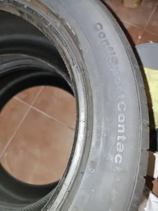 2 Neumáticos Continental 275/45R18