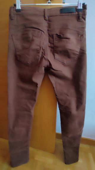 Pantalón marrón mujer