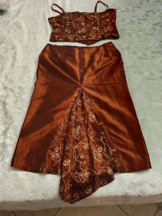 Completo donna gonna e top marrone oro