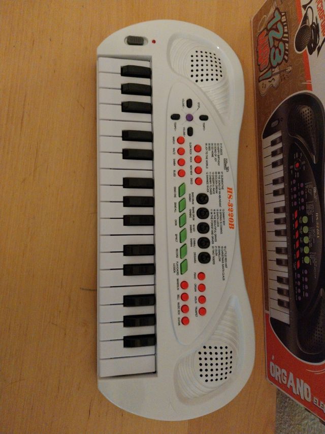 Órgano Electrónico Infantil