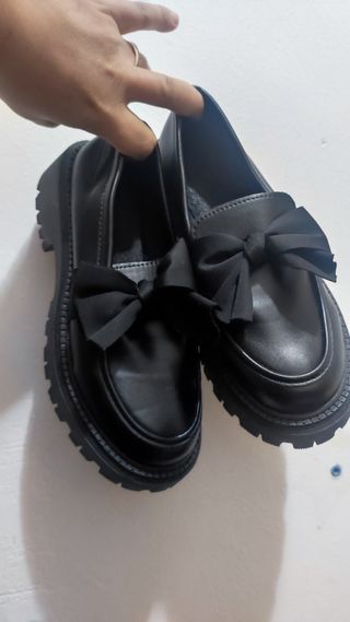 ✅Mocasines negros con lazo