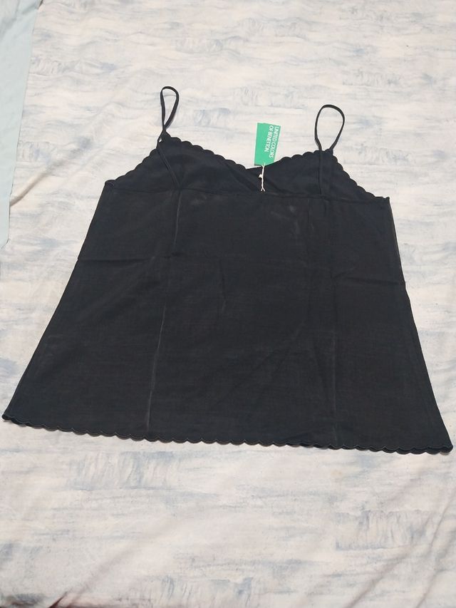 Top negro Benetton