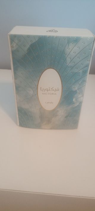Lattafa Victoria Perfume Dorado y Gris Nuevo