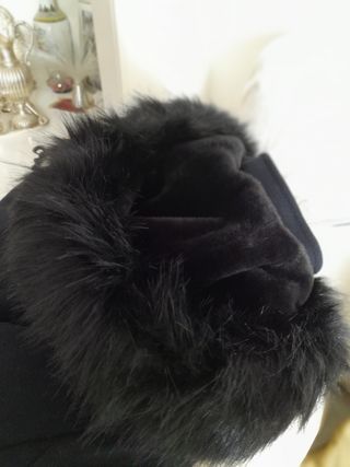 Chaquetón paño capucha pelo negro
