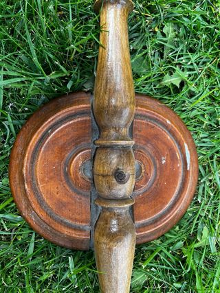 Espejo de tocador antiguo de madera tallada