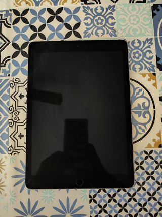 2 Tablets Samsung Galaxy Tab A y iPad Air 2