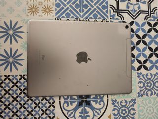 2 Tablets Samsung Galaxy Tab A y iPad Air 2