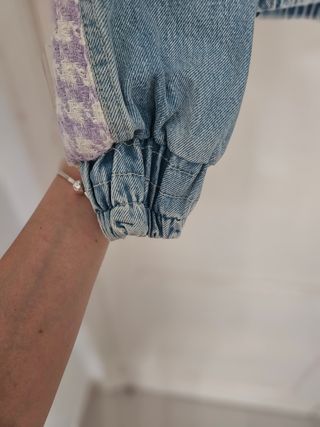 Chaqueta Vaquera Zara con Mangas Estampadas