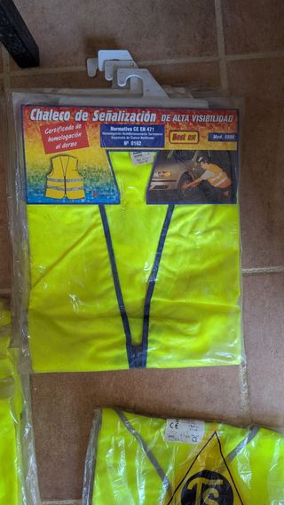 Chalecos Reflectantes Industrial varias tallas.