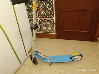 Patinete infantil azul