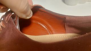 Zapatos burdeos con pedrería talla 38