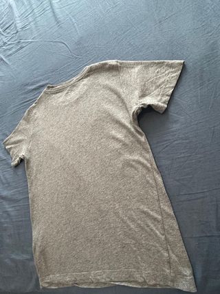 Boy's gray nike t-shirt 