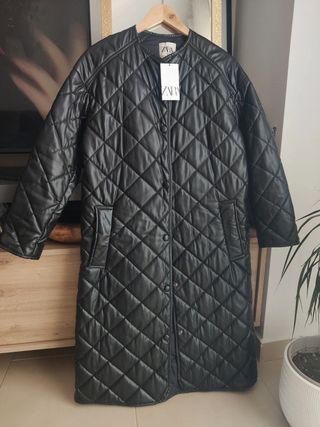 Abrigo largo acolchado Zara piel sintética