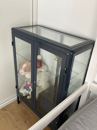 Vitrina Ikea Fabrikor Metal y Cristal Azul