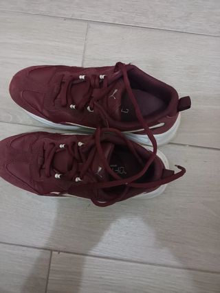 Zapatillas Puma Mujer Rojo y Beige