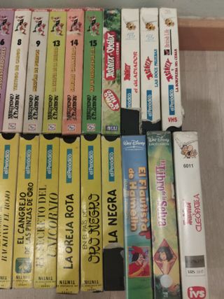 30 VHS Tintin, Mortadelo, Asterix y Disney  2 €