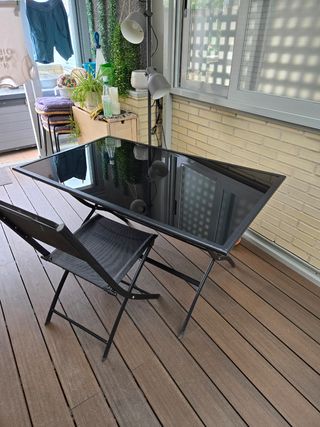 Conjunto de mesa y 4 sillas de exterior plegables