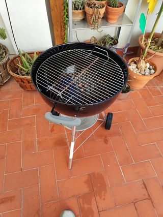 Barbacoa Weber Compact Kettle 47cm Negra