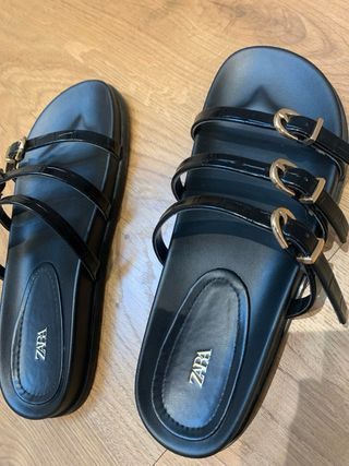 Sandalias Negras Hebillas Zara