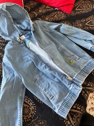 Chaqueta vaquera niño con capucha la doy 