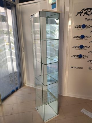 Vitrina de cristal alta