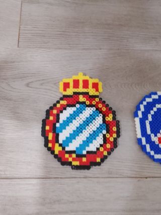 Escudos de fútbol perler beads