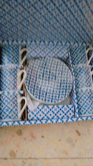 Juego de tazas y platos de porcelana