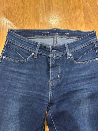 Vaqueros Levi's Talla 26 Mid Rise