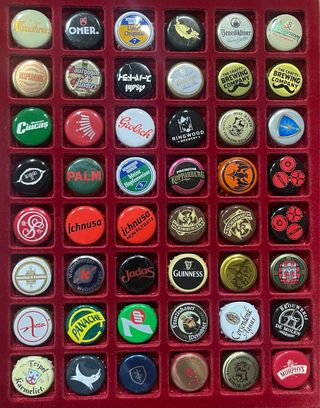 Hoja 48 Chapas Cervezas Extranjeras