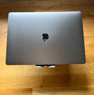 MacBook Pro 16" Gris Espacial