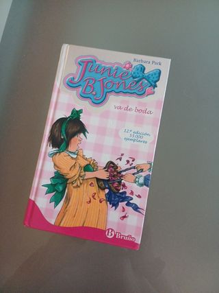 Junie B. Jones va de boda (Spanish Edition)