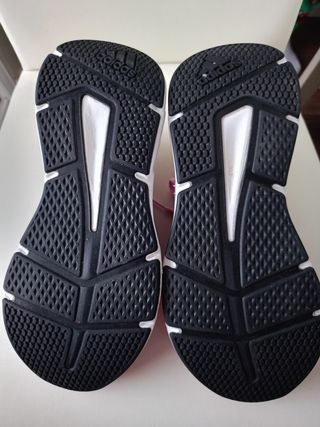 Zapatillas Adidas rosas y negras