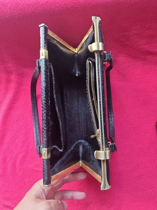 Set di 2 borse in pelle di coccodrillo e ottone