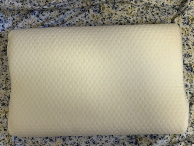 Cuscino ergonomico a onda beige