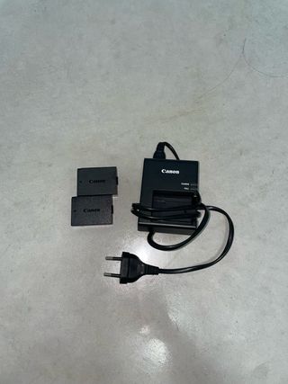 Cámara Canon EOS 2000D + Objetivo kit 18-55mm