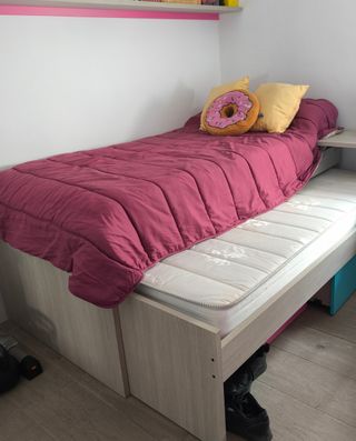 Dormitorio juvenil 2 camas, armario y escritorio