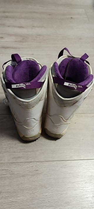 Botas de Snowboard Salomon Blancas y Moradas