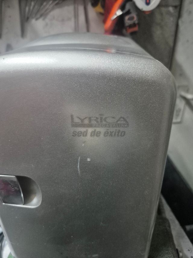 Nevera de viaje Lyrica