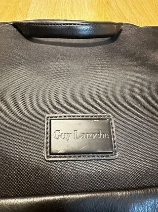Bolso portátil Guy Laroche negro