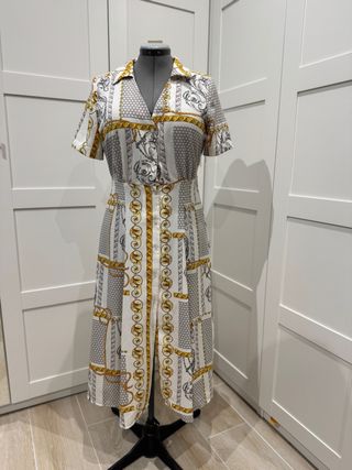 Vestido midi estampado cadenas