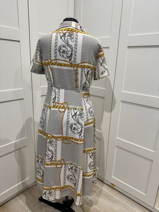 Vestido midi estampado cadenas