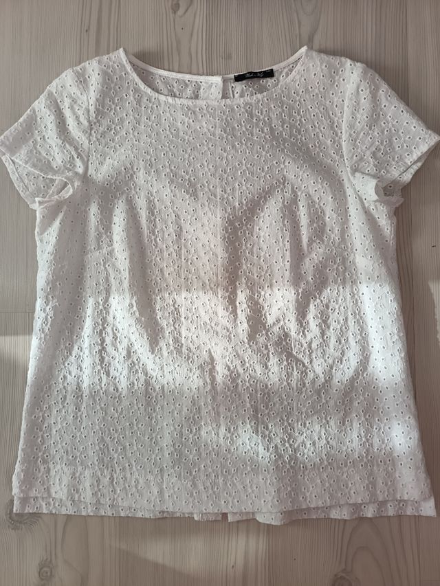 Camisa de algodón bordada blanca