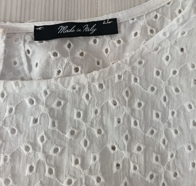 Camisa de algodón bordada blanca