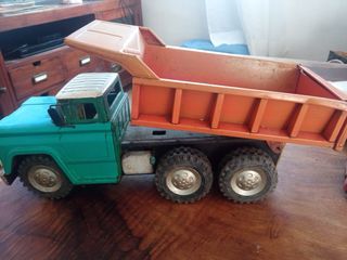 Camión de Juguete Antiguo de Lata