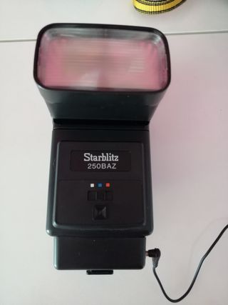 Cámara Nikon F-601M + Complementos