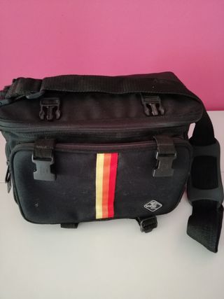 Cámara Nikon F-601M + Complementos