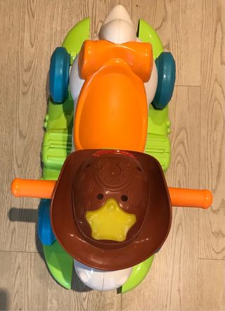 Caballito balancín marca Chicco