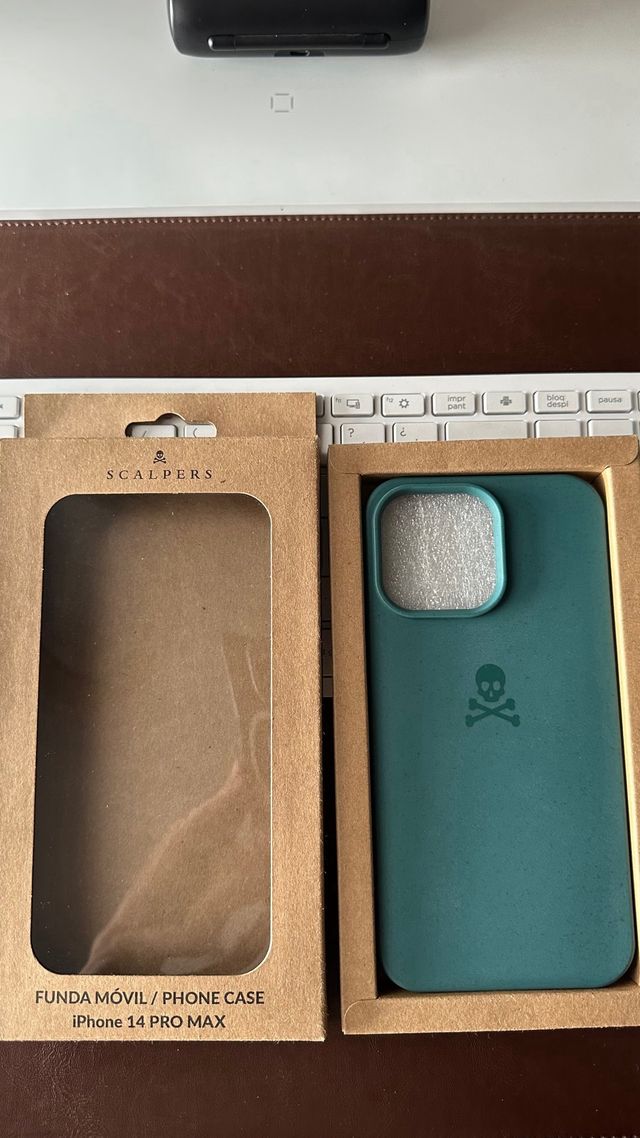 Funda Scalpers iPhone 14 Pro Max Verde